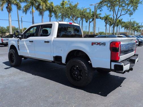 STAR WHITE 2024 Ford F-250 Limited