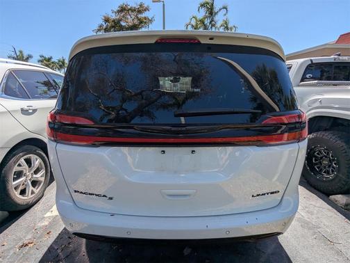 2025 Chrysler Pacifica Limited