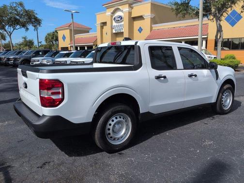 OXFORD WHITE 2026 Ford Maverick XL