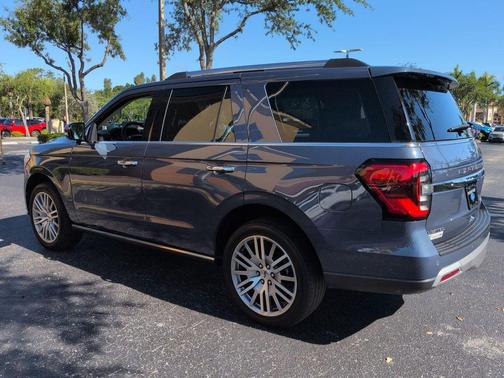 BLUE TINTED CLEARCOAT 2023 Ford Expedition Limited