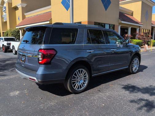BLUE TINTED CLEARCOAT 2023 Ford Expedition Limited