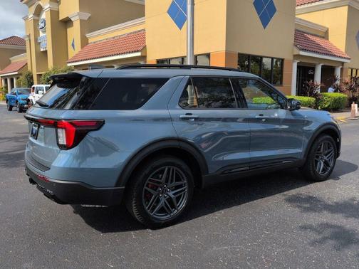 VAPOR BLUE 2026 Ford Explorer ST-Line