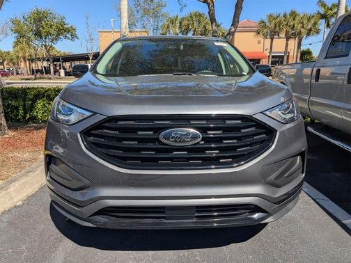 2022 Ford Edge SE