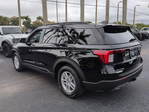 Agate Black Metallic 2026 Ford Explorer Active
