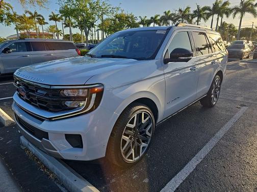 2025 Ford Expedition Platinum