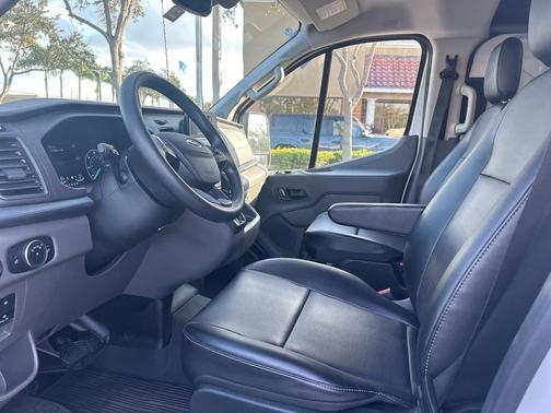 2023 Ford Transit-250 Base