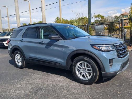 VAPOR BLUE 2026 Ford Explorer Active w/200A Pkg