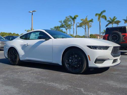 2025 Ford Mustang EcoBoost
