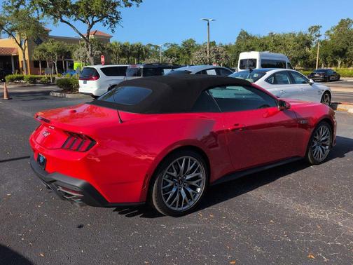2025 Ford Mustang GT Premium
