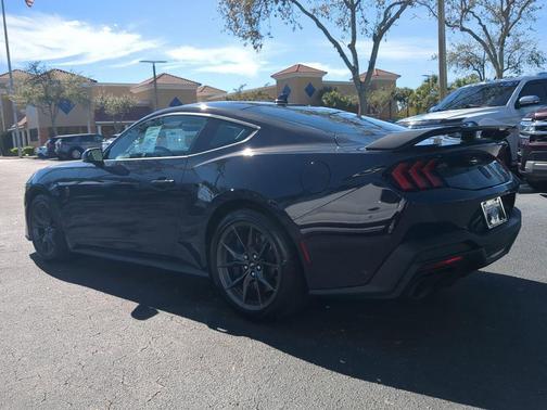 2026 Ford Mustang Dark Horse