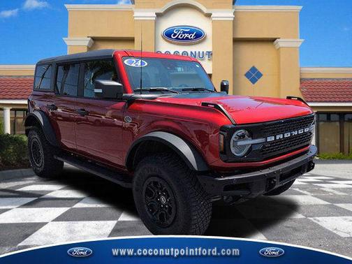 HOT PEPPER RED MET TINT CC 2024 Ford Bronco Wildtrak