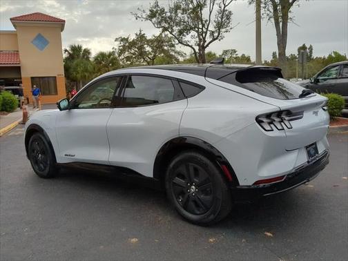 2023 Ford Mustang Mach-E California Route 1