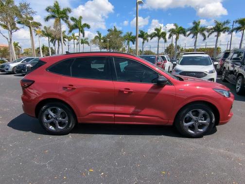 2023 Ford Escape ST-Line