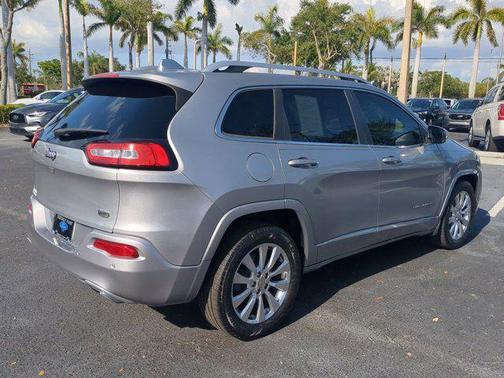 2016 Jeep Cherokee Overland