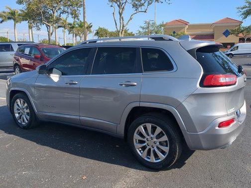 2016 Jeep Cherokee Overland