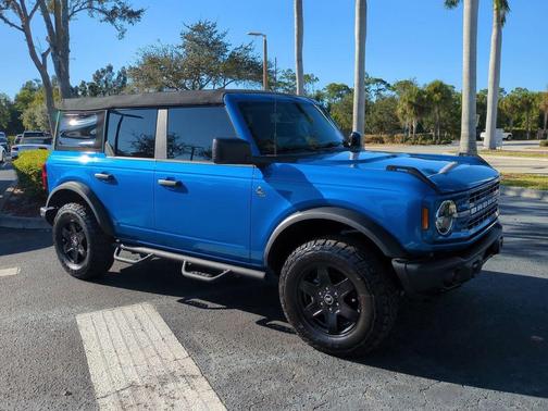 2023 Ford Bronco Black Diamond