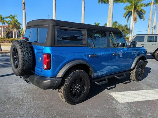 2023 Ford Bronco Black Diamond