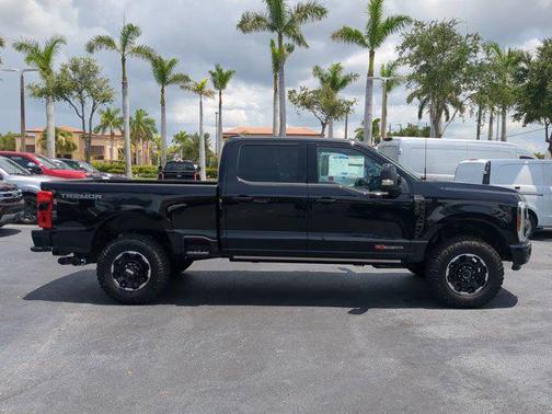 2025 Ford F-350 Platinum