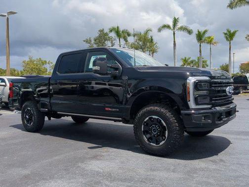 2025 Ford F-350 Platinum