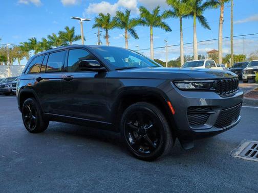 2024 Jeep Grand Cherokee Altitude