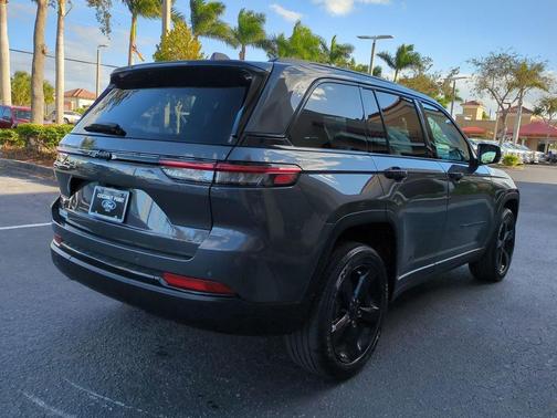 2024 Jeep Grand Cherokee Altitude