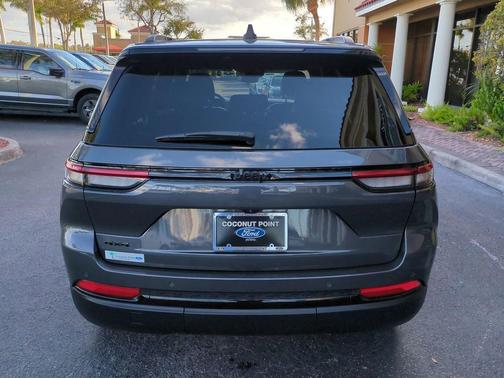 2024 Jeep Grand Cherokee Altitude