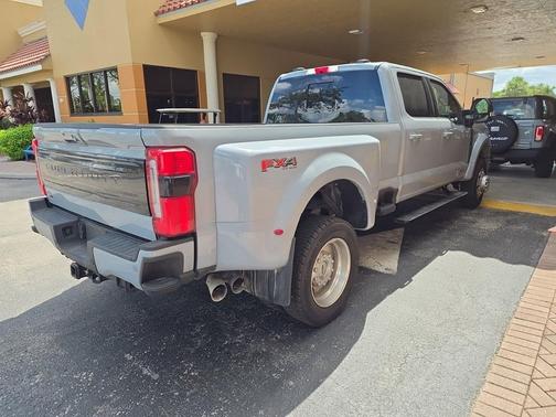 Glacier Gray Metallic Tri-Coat 2026 Ford F-450 Platinum