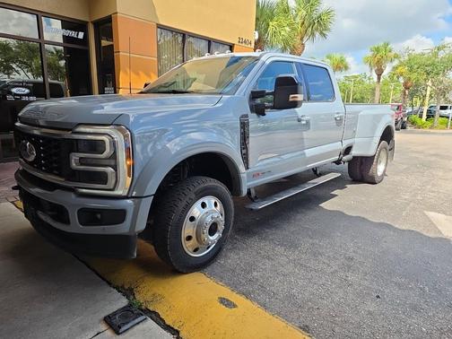 Glacier Gray Metallic Tri-Coat 2026 Ford F-450 Platinum