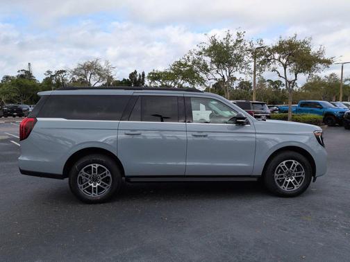 GLACIER GRAY MET TRI-COAT 2026 Ford Expedition Max Active 4x2