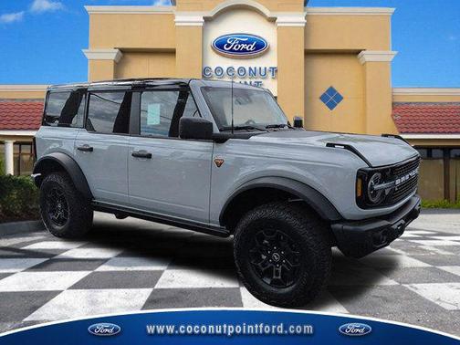 Avalanche Gray 2026 Ford Bronco Badlands