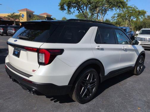 STAR WHITE MET TRI-COAT 2025 Ford Explorer ST