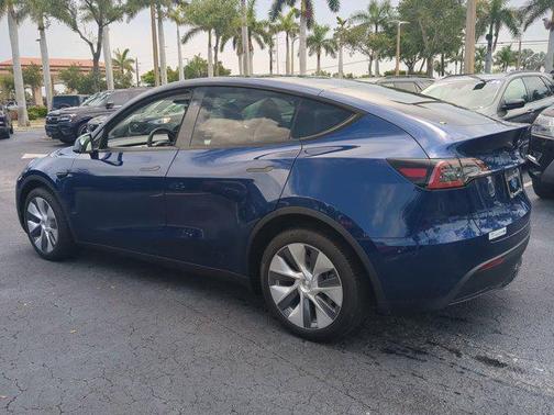 2024 Tesla Model Y Long Range Dual Motor All-Wheel Drive