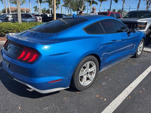 2021 Ford Mustang EcoBoost