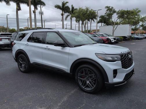 Space White Metallic 2026 Ford Explorer ST