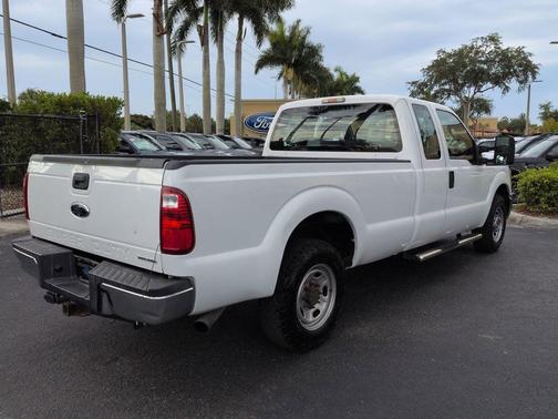 OXFORD WHITE 2016 Ford F-250 XL