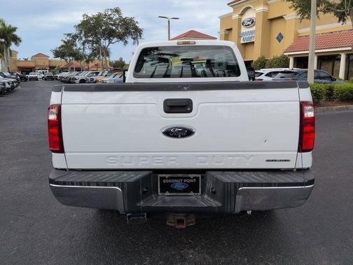 OXFORD WHITE 2016 Ford F-250 XL