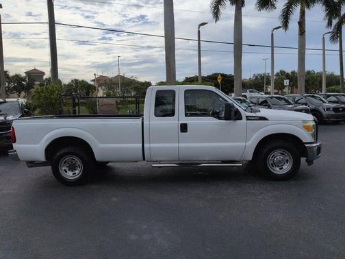 OXFORD WHITE 2016 Ford F-250 XL