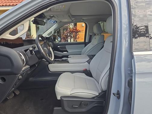 GLACIER GRAY METALLIC TC 2025 Ford Expedition Platinum