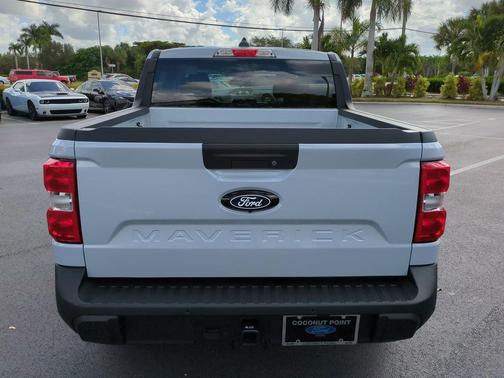 2025 Ford Maverick XL