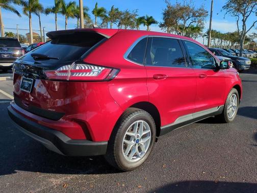 2022 Ford Edge SEL