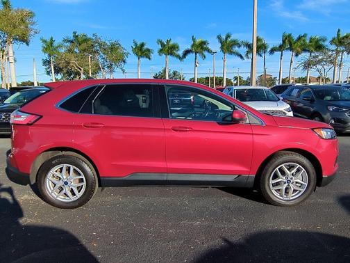 2022 Ford Edge SEL