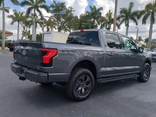 2025 Ford F-150 Lightning Flash
