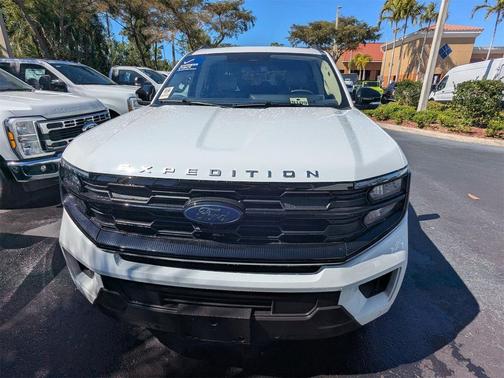 2025 Ford Expedition Max Active 4x4