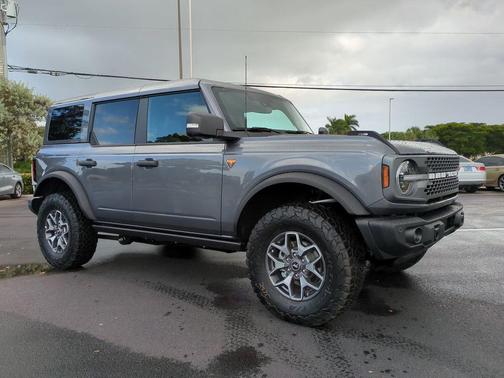 2025 Ford Bronco Badlands