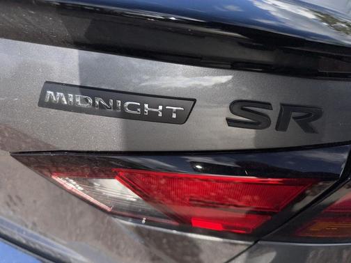 2022 Nissan Altima SR FWD