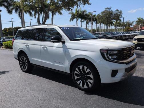 STAR WHITE MET TRI-COAT 2025 Ford Expedition Platinum