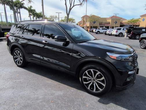 2020 Ford Explorer ST