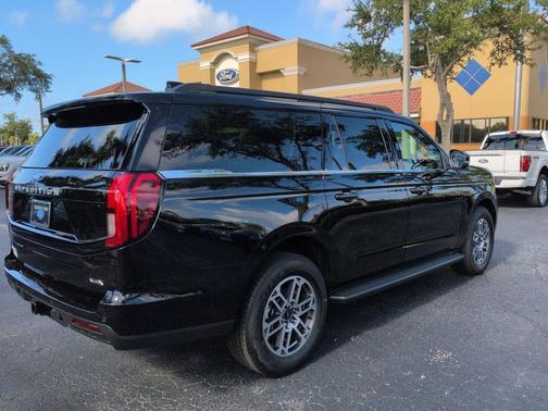 AGATE BLACK METALLIC 2026 Ford Expedition Max Active 4x2