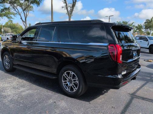 AGATE BLACK METALLIC 2026 Ford Expedition Max Active 4x2