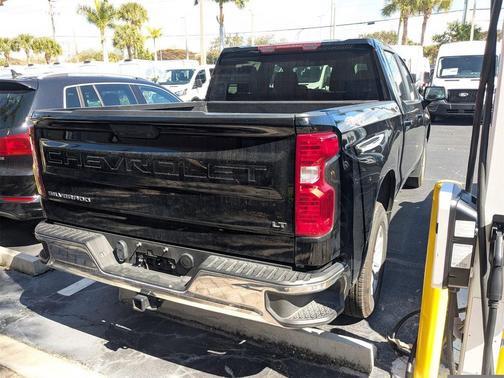 2025 Chevrolet Silverado 1500 LT